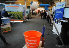 Met de nieuwe Biomaat Ergonomische verstrooier van Biologie springt Telermaat in op een stukje gemak in de stellingteelt.Maatwerk is het Telermaat teeltregistratiesysteem.